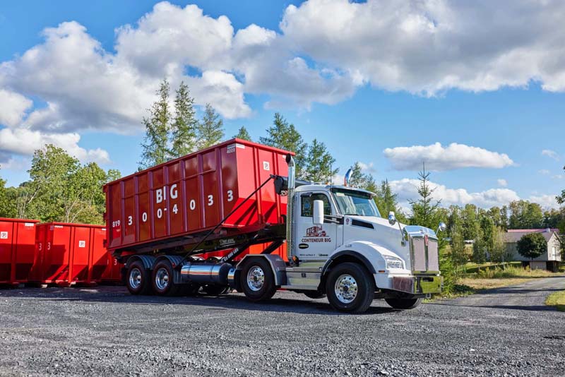 Waste material transportation Eastern Townships